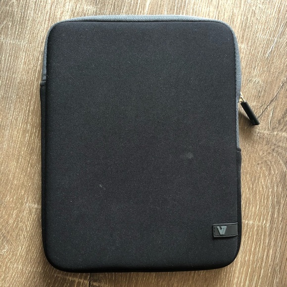 Other - Padded Black Tablet Case with Zipper